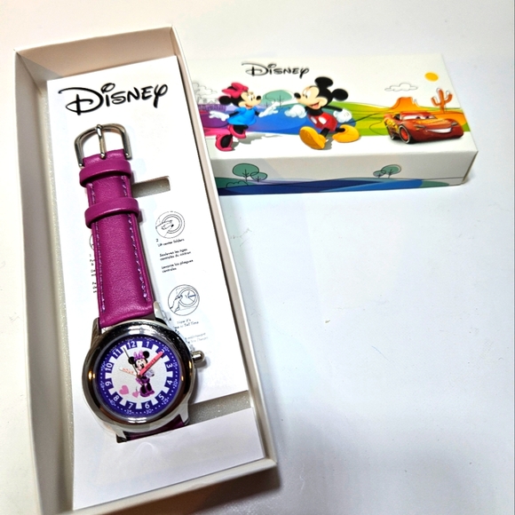Disney Minnie Mouse Kids Analog Water Resistant Watch with Leather Watch Band - Picture 1 of 2